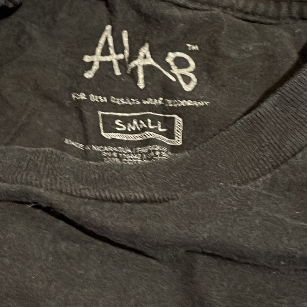 Small tee - Picture 3 of 3
